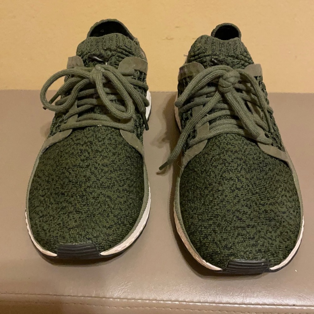 Puma Ignite sneakers
